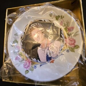 Stafford Queen Elizabeth Small  Commemorative Plate  Blue and Gold Accents 3"